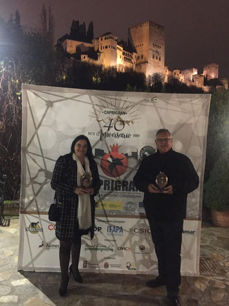 Caprigran homenajea a Juan Vicente Delgado y a Amparo Martínez